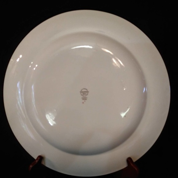 Wedgwood Edme Conway 13in Floral Chop Plate Cream - Picture 5 of 12